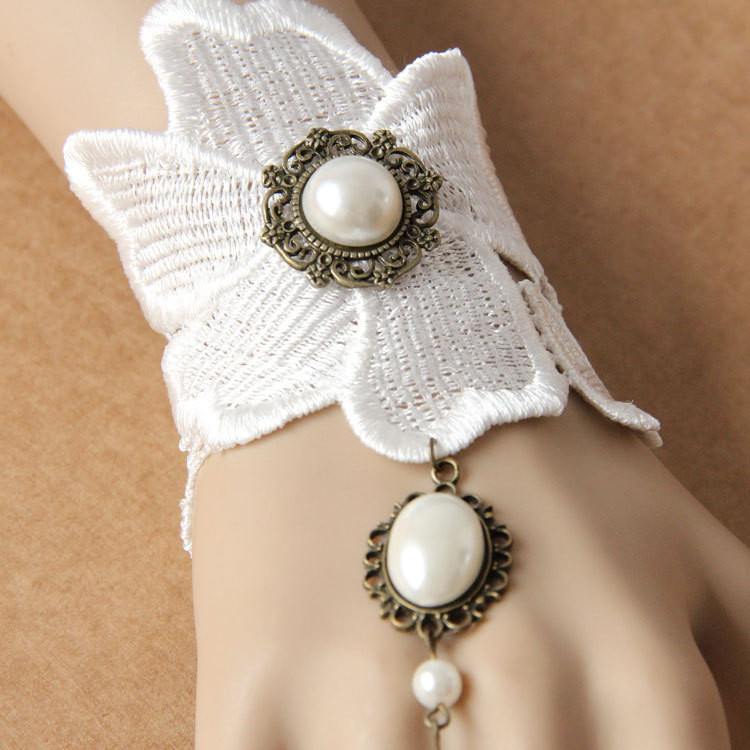 White Lace Pearl Rose Bracelet SD00226