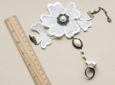 White Lace Pearl Rose Bracelet SD00226