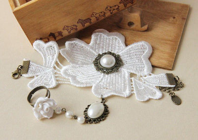 White Lace Pearl Rose Bracelet SD00226