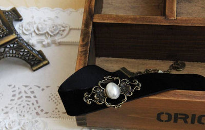 Velvet Strip Pearl Choker SD00019