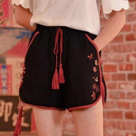 Sakura Embroidered Short Pants SD01913