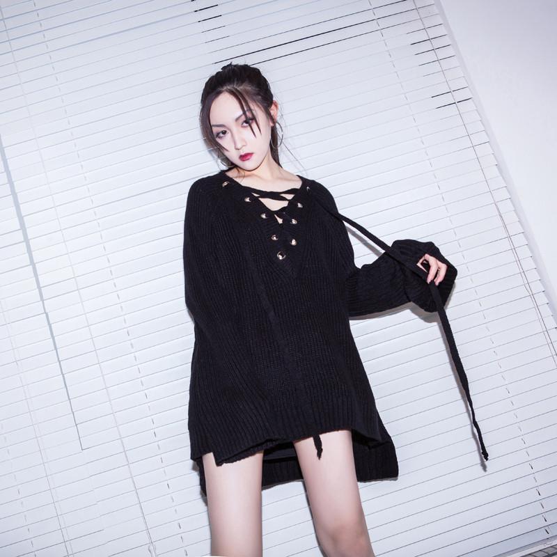 Black Woolen Loose Ribbon Tight V-neck Long-sleeved Sweater SD02075