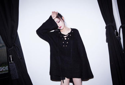 Black Woolen Loose Ribbon Tight V-neck Long-sleeved Sweater SD02075