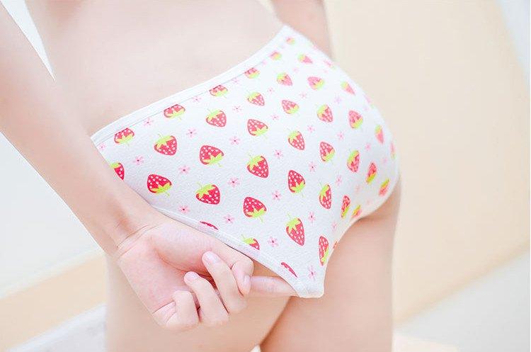 Cute White Strawberry Undies SD01750