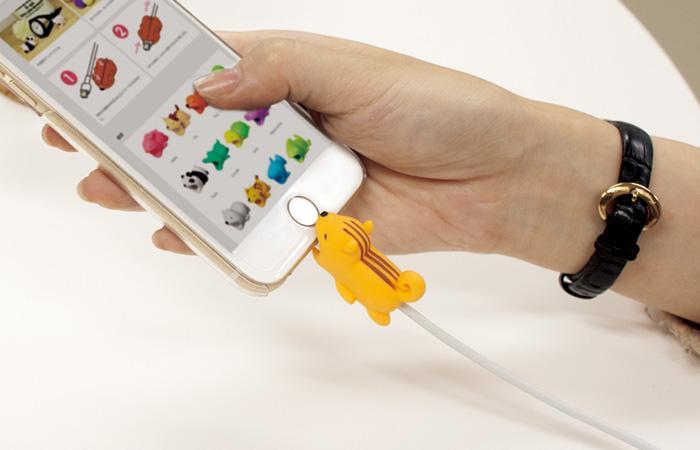 Cute Tiny Animal Cable Bite for Iphone Android Any Phone / USB Cable SD01619
