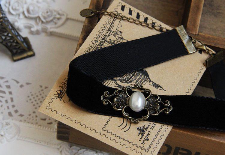 Velvet Strip Pearl Choker SD00019