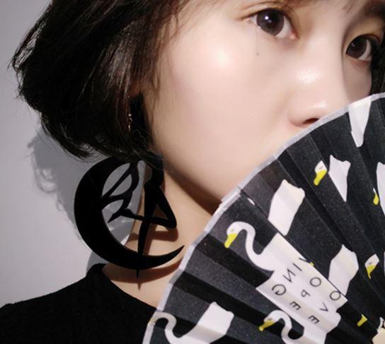 Sailor Moon Usagi Black Earrings SD00399