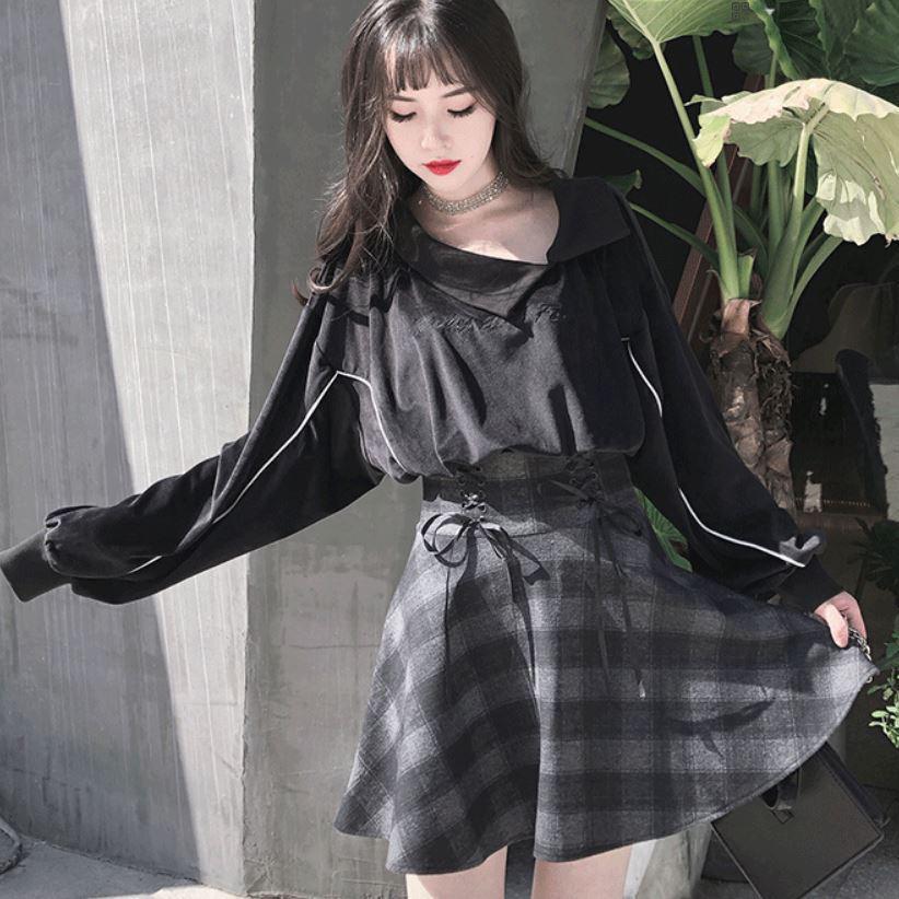 Velvet Witch Face Sweater Plaid Grey Skirt Set SD00341